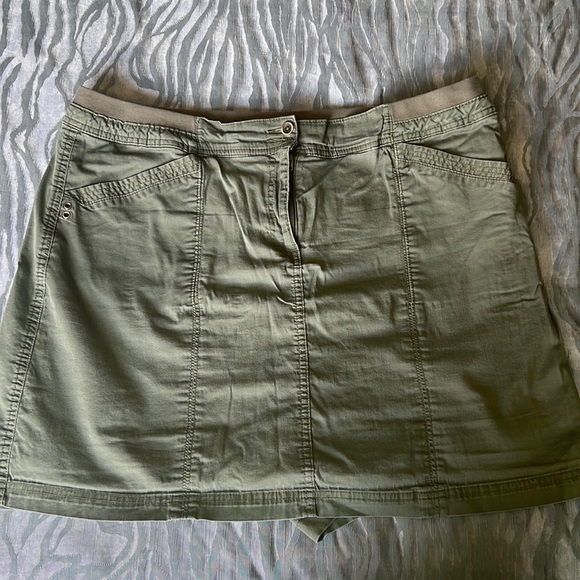Karen Scott Pants - Green S16W Karen Scott Skort